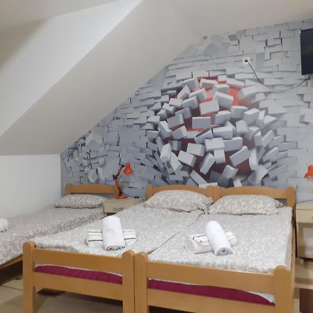 Nadja Apartment โนวีซาด ภายนอก รูปภาพ