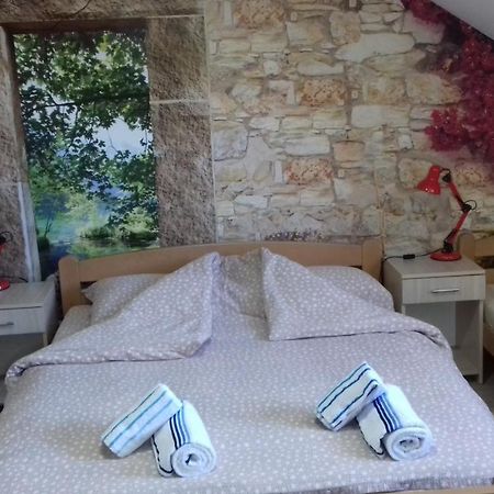 Nadja Apartment โนวีซาด ภายนอก รูปภาพ
