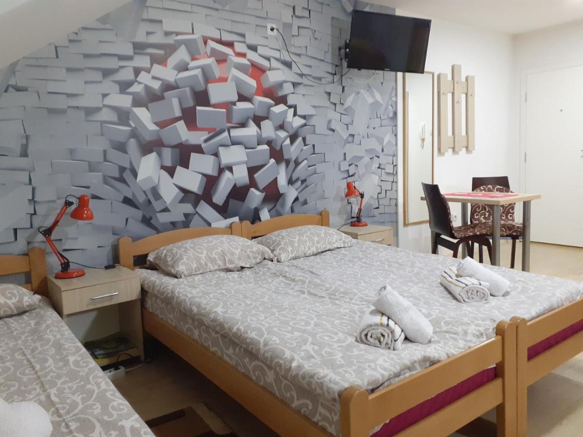 Nadja Apartment โนวีซาด ภายนอก รูปภาพ