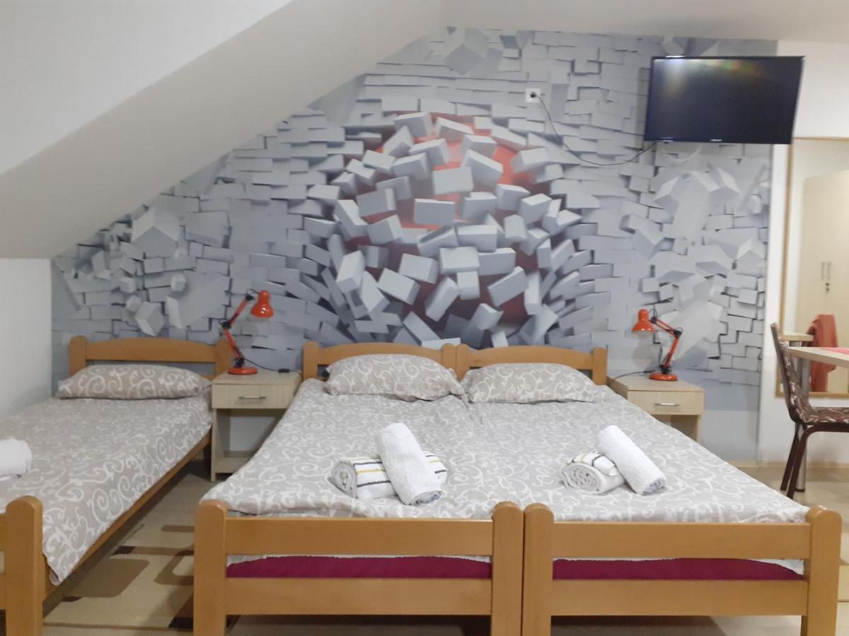 Nadja Apartment โนวีซาด ภายนอก รูปภาพ