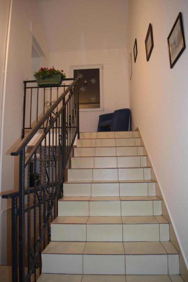 Nadja Apartment โนวีซาด ภายนอก รูปภาพ