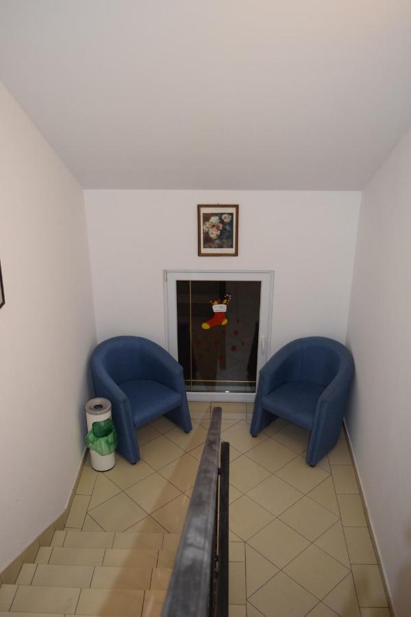 Nadja Apartment โนวีซาด ภายนอก รูปภาพ