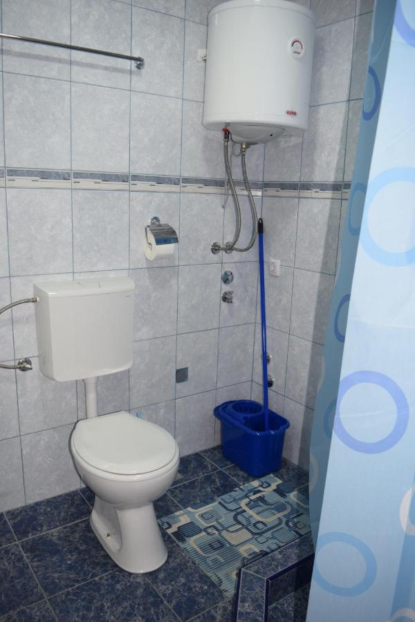 Nadja Apartment โนวีซาด ภายนอก รูปภาพ