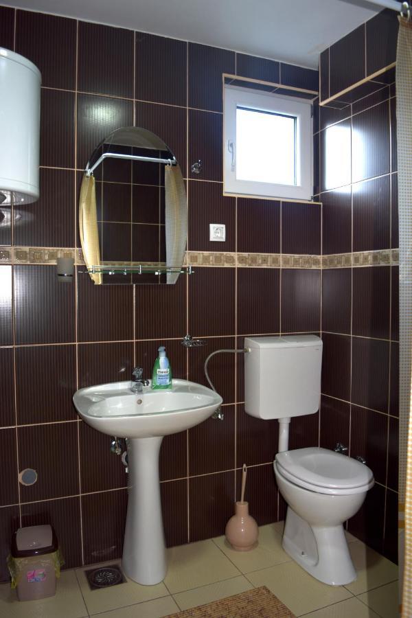 Nadja Apartment โนวีซาด ภายนอก รูปภาพ